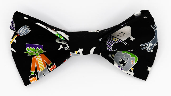 Halloween Spirits Fun Glow In the Dark Bow Tie