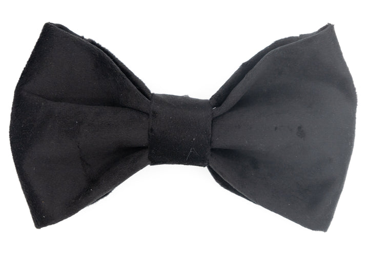 Black Tie Affair Velvet Holiday Bow Tie